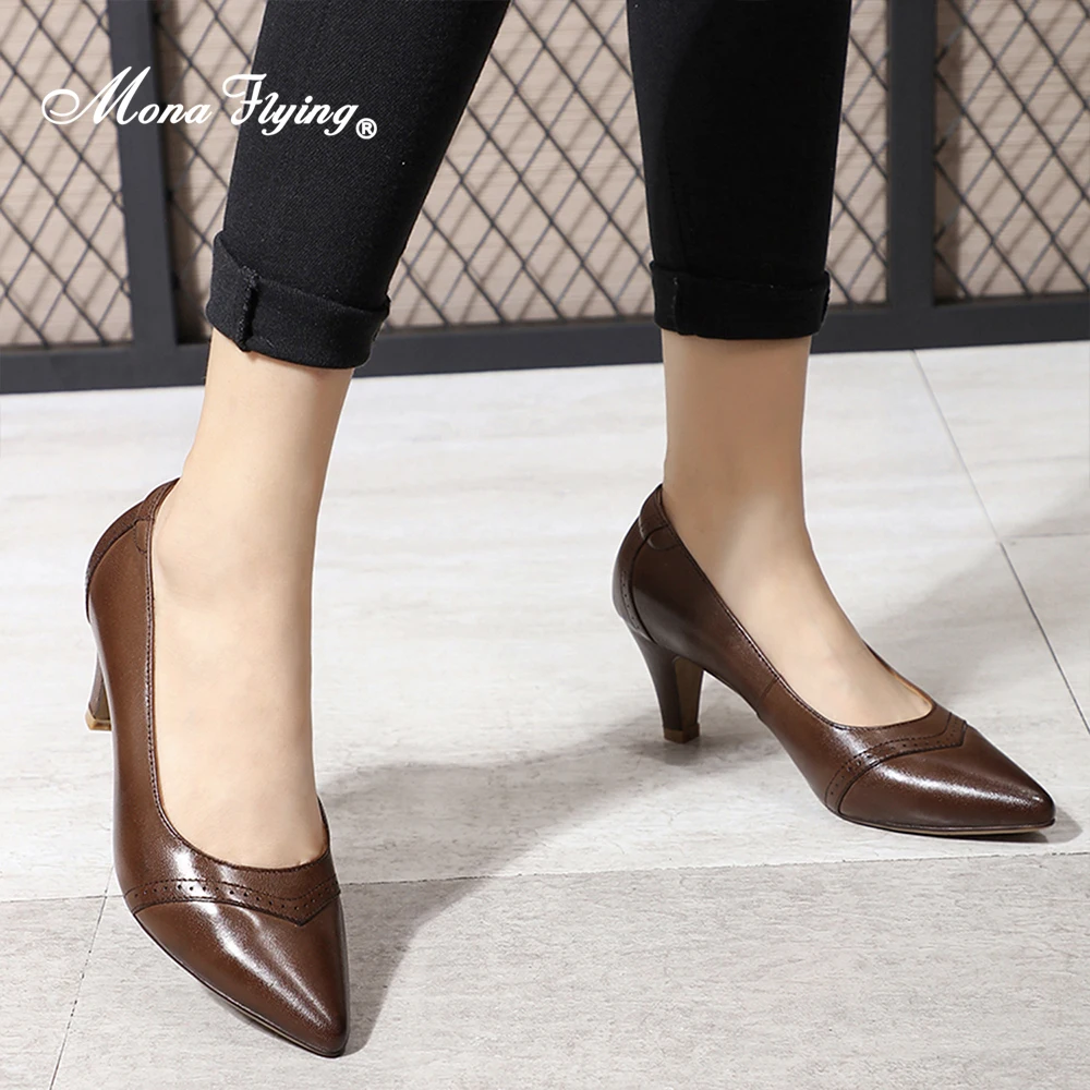 Женские кожаные туфли-лодочки на высоком каблуке 7 см с острым носком