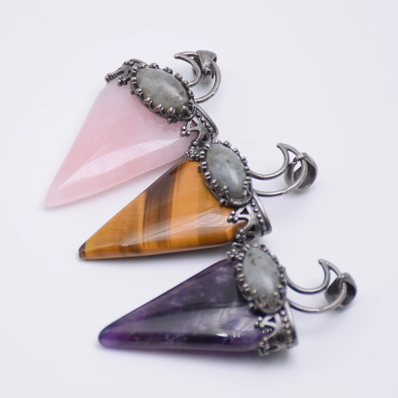 Кулон в форме Луны с покрытием серебром кварцевым тигровым глазом пробы