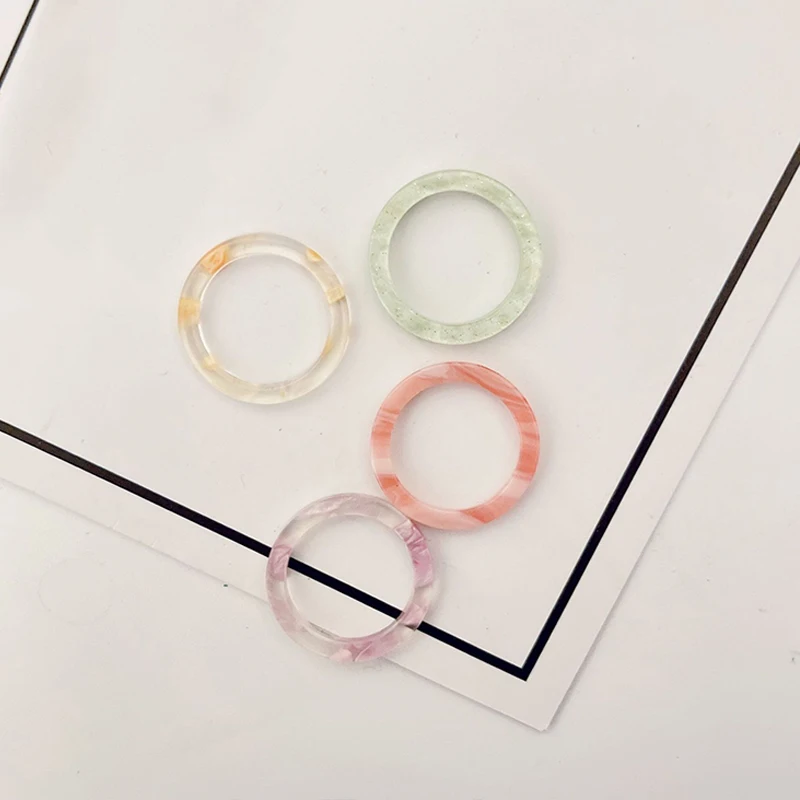 

Vintage Resin Ring Colorful Transparent Acrylic Rings For Women Party Jewelry Gifts Simple Finger Ring High Quality Wholesale