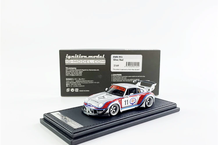 

Мартини № 11 серебристо-красная модель автомобиля IG 1:43 RWB 993