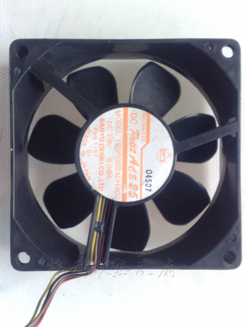 

Новый защитный Охладитель Двигателя 109R0824DH4D3 24 В 0.08A 8 см 8025