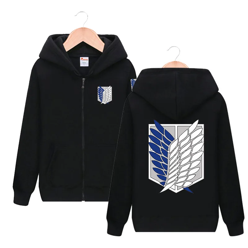 

Куртка на молнии с капюшоном и надписью «атака на Титанов»