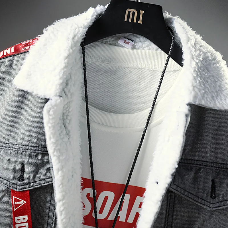 

British Winter Fashion Men Jacket Ribbons Spliced Designer Thick Warm Denim Jackets Hip Hop Bomber Jackets Men Velvet Coats