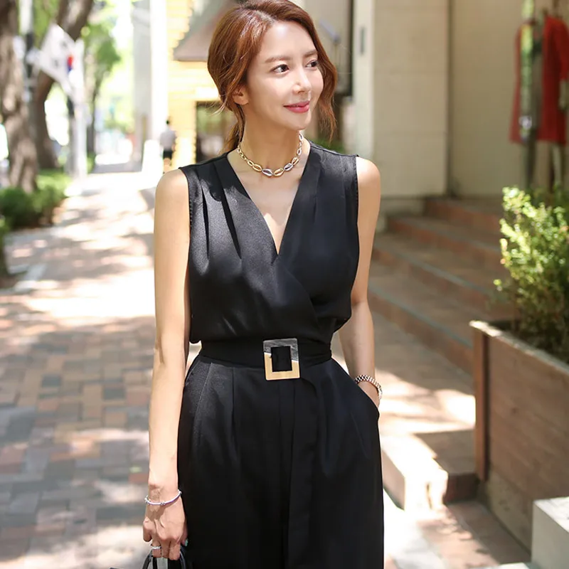 Летний женский комбинезон с v образным вырезом элегантный поясом и широкими