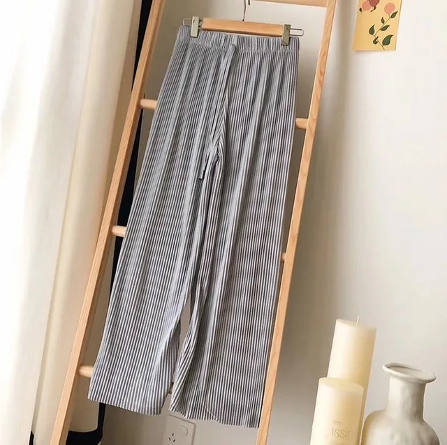 Летние женские широкие брюки плиссированные свободные шифоновые с эластичной