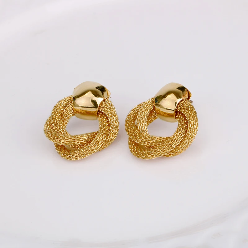 

Gold Color Studs Earrings for Women Zinc Alloy Fashion Jewelry Ladies Accessories Elegant New Party Ear rings CN(Origin)
