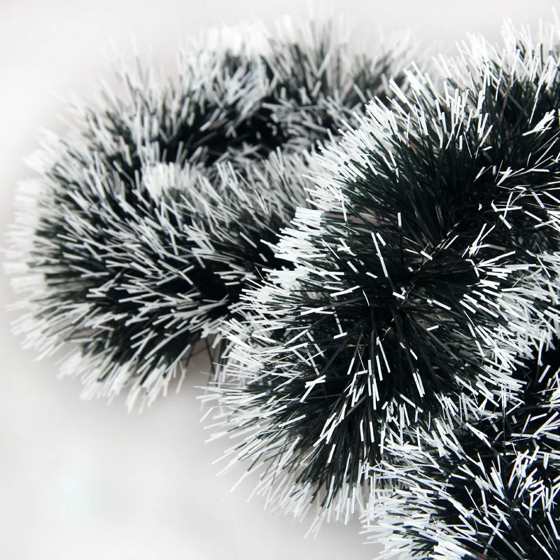 

Темно-зелёная новогодняя гирлянда из мишуры 2 м