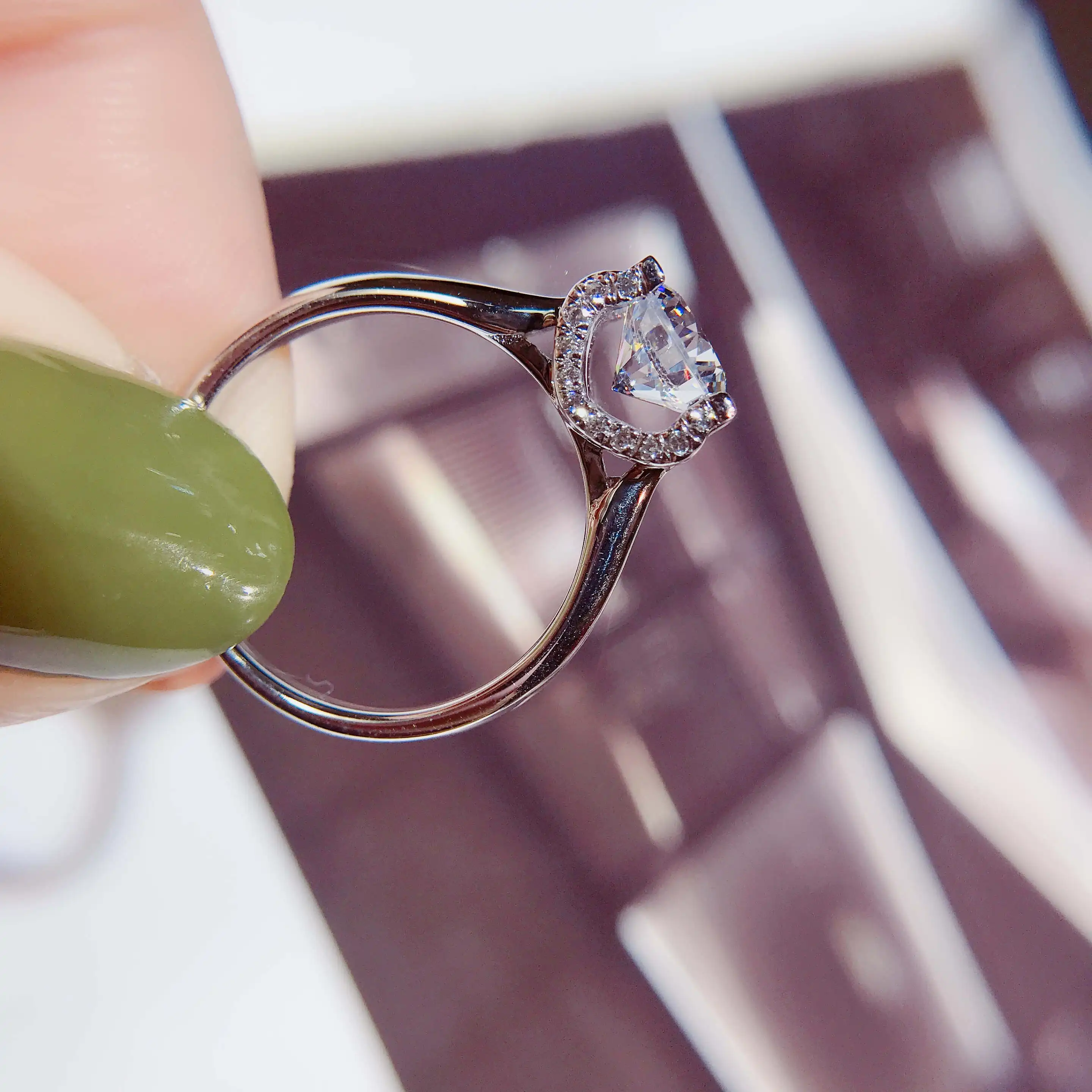 Модное кольцо из стерлингового серебра 925 пробы с муассанитом круглая блестящая