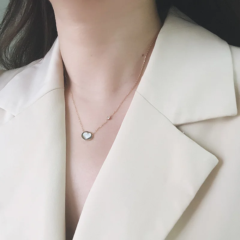 

Amaiyllis 14K Gold Hearts Clavicle Necklaces Natural White Shell Peach Heart Love Crystal cz Necklace Pendants For Women Jewelry