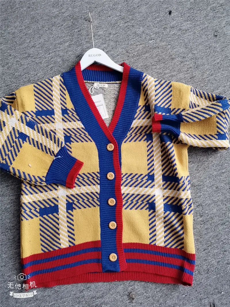Женский свитер 2020 винтажный клетчатый вязаный с V образным вырезом в Корейском