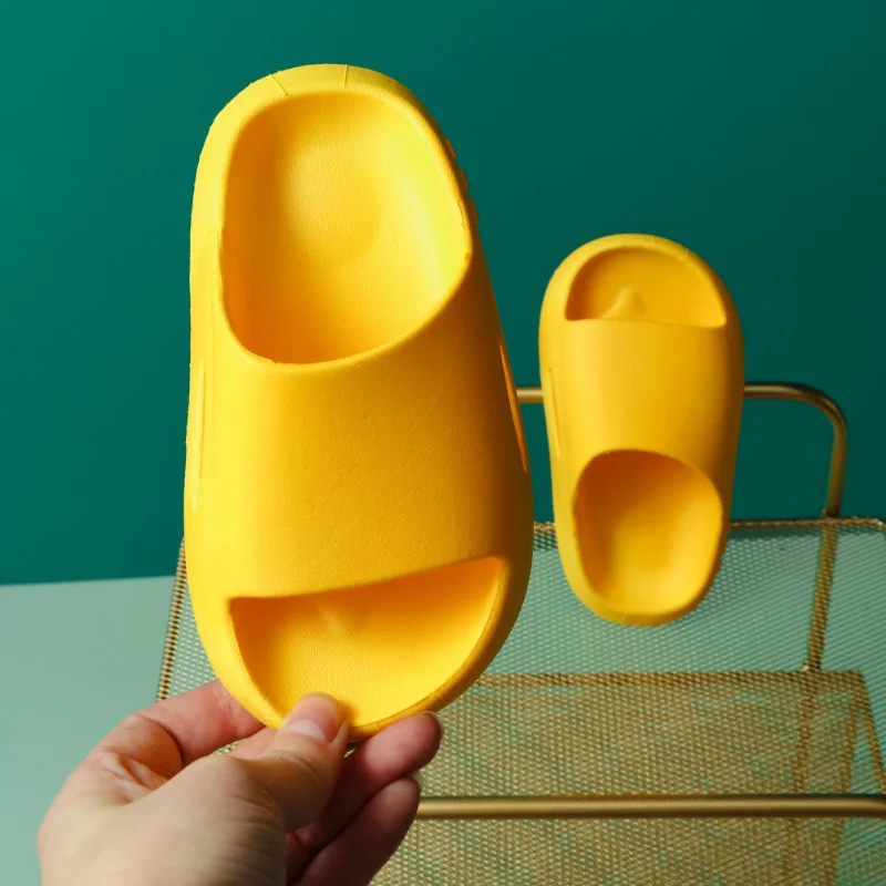 

Children's Slippers Men's Summer Net Red Waterproof Antiskid Bathroom Home Girl Thick Soled Soft Deodorant Baby Sandals