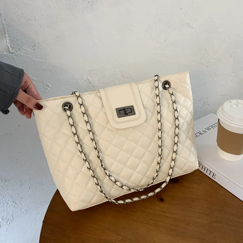 

Autumn Messenger Bag Female 2021 New Trendy Casual Fashion Plaid Large Capacity White Fashion Rhombic Shoulder Tote Bag