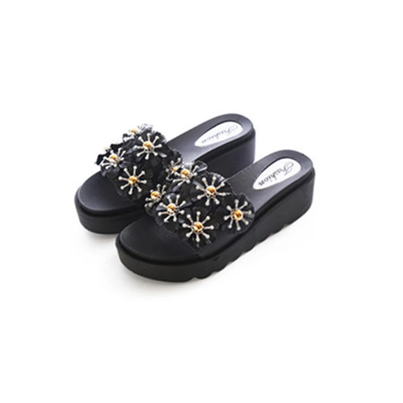 

2021 Summer Women Shoes Platform Bath Slippers Wedge Beach Flip Flops Flower Slippers For Women Brand PVC Ladies Shoes