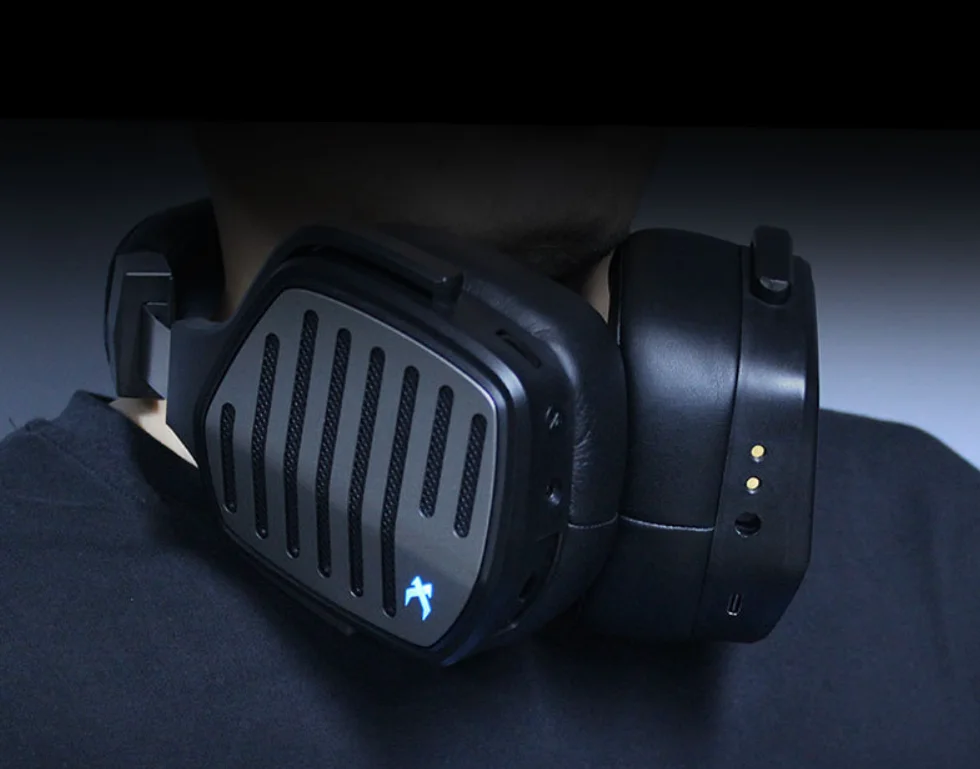 

Gaming Headset with Detachable Unidirectional Microphone Compatible for PC,PS4,PS5,2.4GHz Ultra-Low Latency,Noise Cancelling MIC