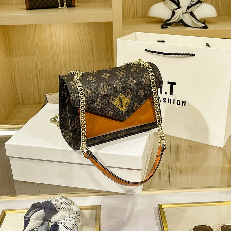 

2020 Brand Women Bags Luxury HandbagsMessenger Bags Cover Rivet Bag Girls Fashion Shoulder Bag Ladies Leather Handbags