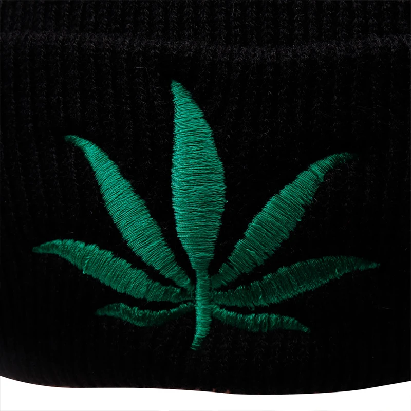 New Fashion Men Women Winter Weed Leaf Beanie Hats Warm Hip Hop Punk Knitting Winter Hat For Women Autumn Woolen Cap Skullies
