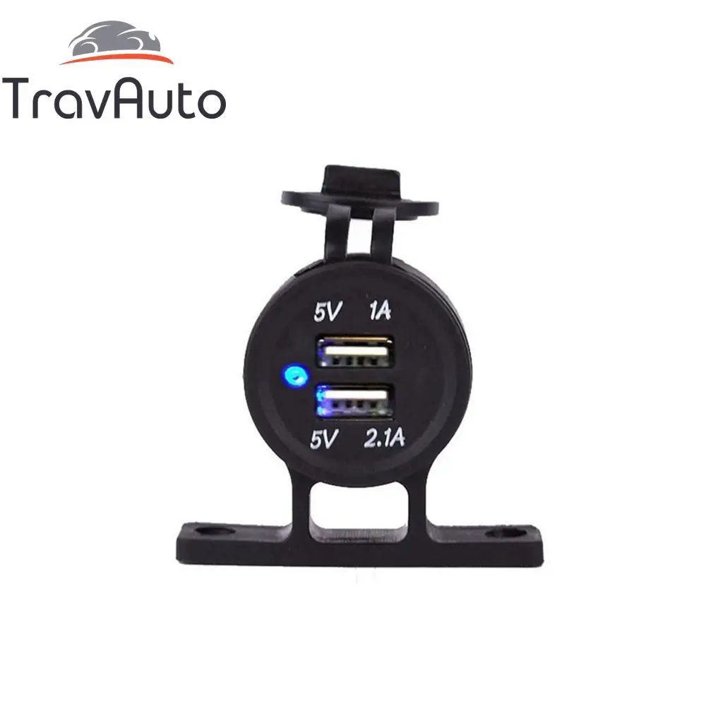 Универсальное синее зарядное устройство с двумя USB-портами и фиксированным