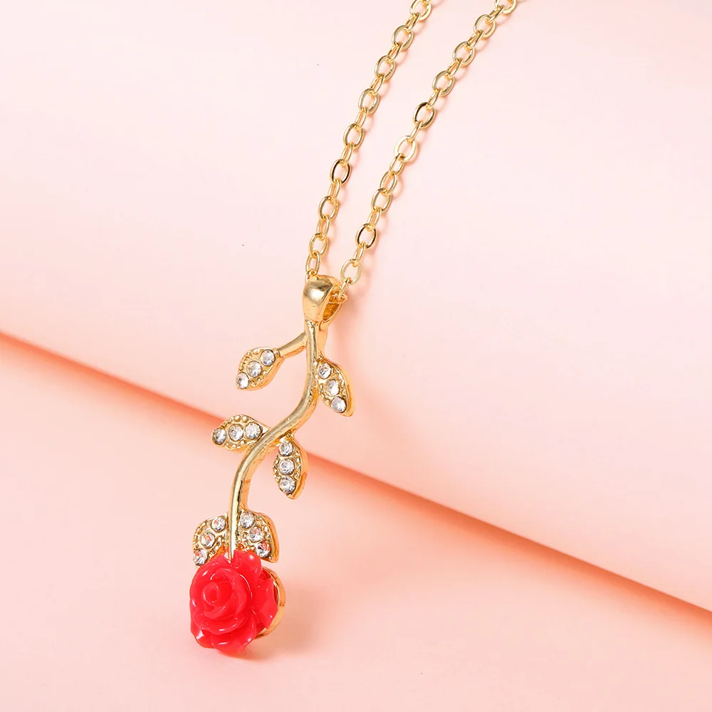 

Delicate Rose Necklace For Women Gold Plated Flower Necklaces Zircon Pendant Engagement Wedding Party Jewelry Gifts 2021