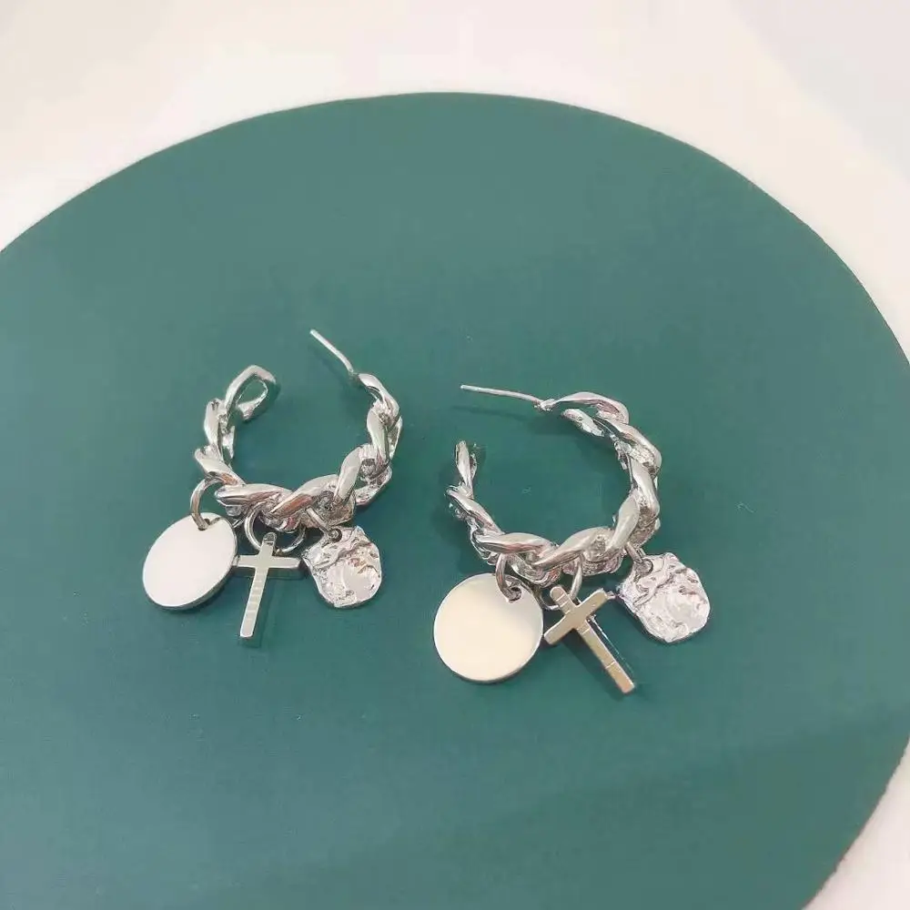 

Rock Style Earring Women Sliver Cross Stud Earring Guys Jewelry Rock Hip Hop Grunge Punk Dagger Ear Clip Unisex Gift