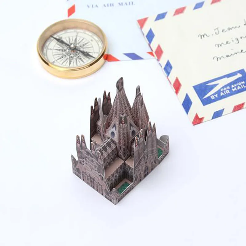 Испания Святого семейства складной мини 3D Бумага модель дома ремесла Сделай Сам