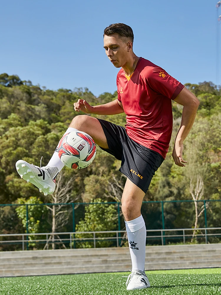Мужская футбольная форма KELME на заказ трикотаж для футбола спортивный костюм