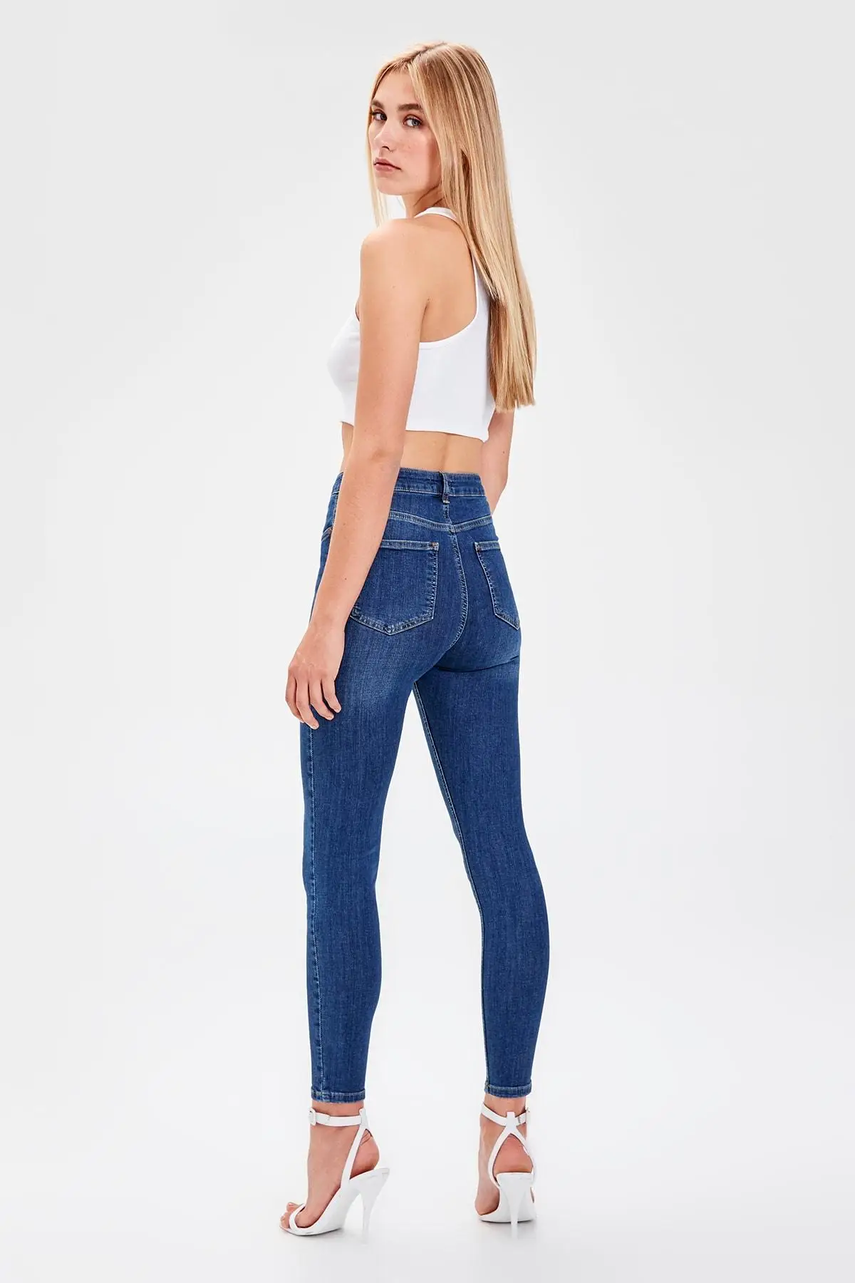 Trendyol синие джинсы скинни с высокой талией TWOAW20JE0036