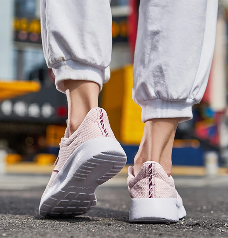 Li-Ning/Женская Базовая мягкая обувь для образа жизни; удобная спортивная обувь с дышащей подкладкой для фитнеса; кроссовки-светильник; AGCP084 YXB311
