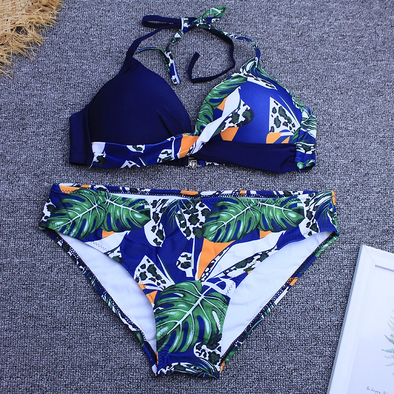 

2021 New Swimsuit Summer Ladies Color Matching Bikini Spandex Fabric Green Sexy Halter Halter Back Prone Brazilian Beach Swimwea