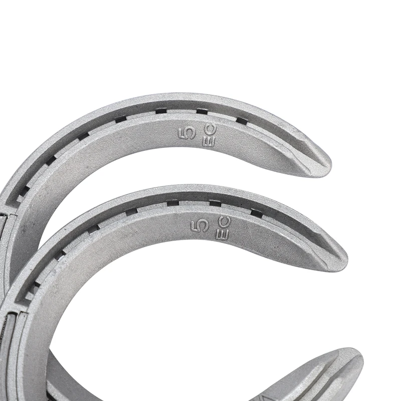 

4Pcs Horse Equipment Aluminum Alloy Horseshoes 2 Front + 2 Rear Farrier Tools for Tournament Play