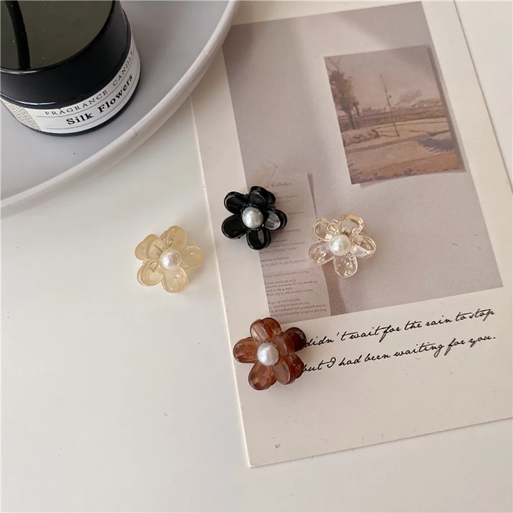 

2021 New Transparent Acrylic Mini Flower Hair Claw Clip Hair grab clip Hairpin for Women Girls Hair Accessories Cute