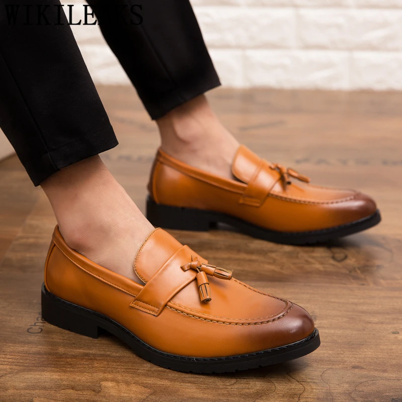 Туфли с кисточками мужские свадебные лоферы кожаные модельные туфли черные