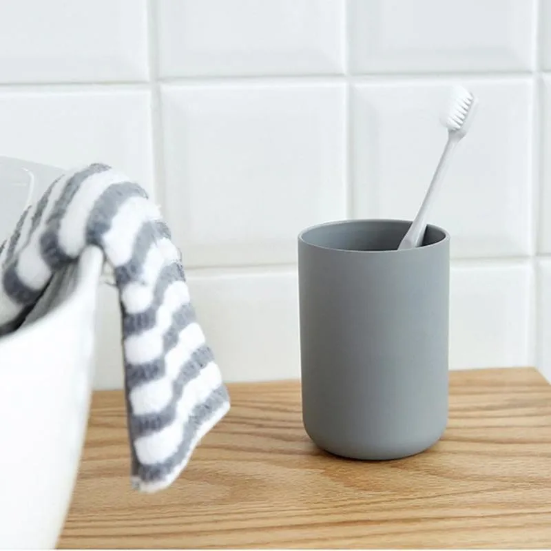 

Toothbrush Holder With Cup Toothbrush Stand Rack Organizer Space Holder Saving Bathroom Accessories Wall-mounted S6Q0