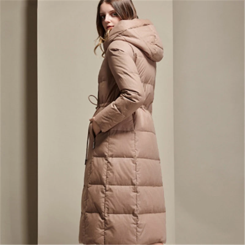 Women's 90% White Duck Down Coat in Winter Warm High Quality Slim Hooded Female Long Down Coat New Fashion Ladies Overcaot N405