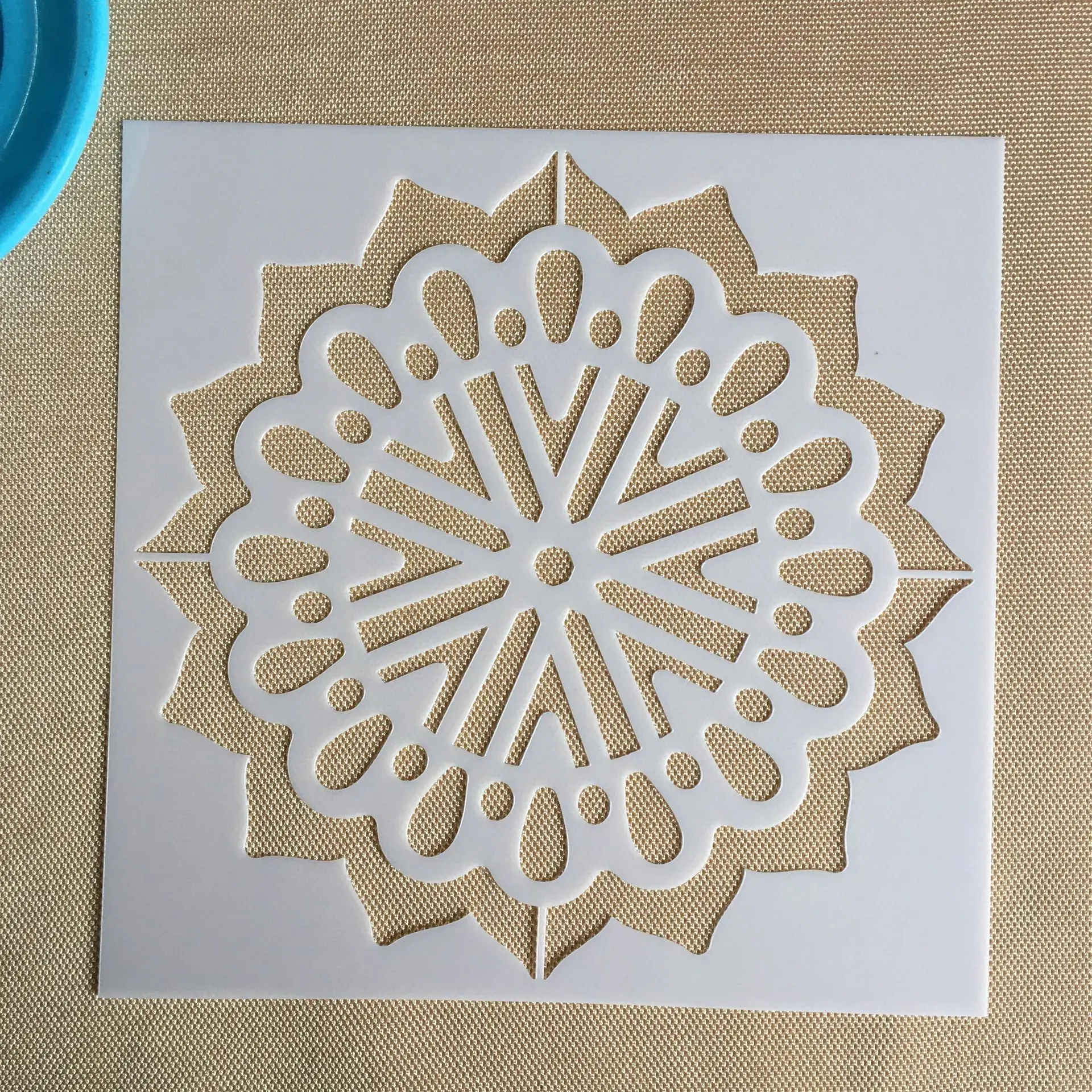 

Mandala 1pc 15 * 15cm mold DIY home decoration drawing template laser cutting wall template painting tile tiles stencil