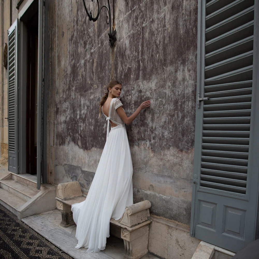 

Vestidos Elegant Wedding Dresses Tulle Beading Crystal V-Neck Short Sleeve Backless Ball Bridal Gowns 2021