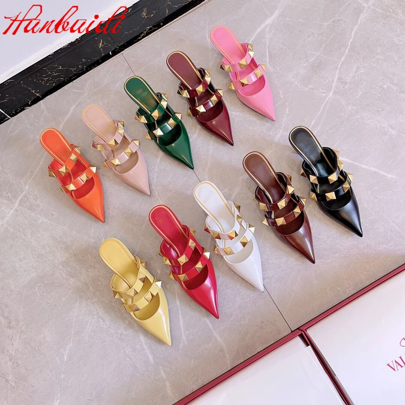 

Шлепанцы женские с большими заклепками, дизайнерские сандалии на плоской подошве, с открытым носком, мягкая поверхность, пляжные тапочки с ...