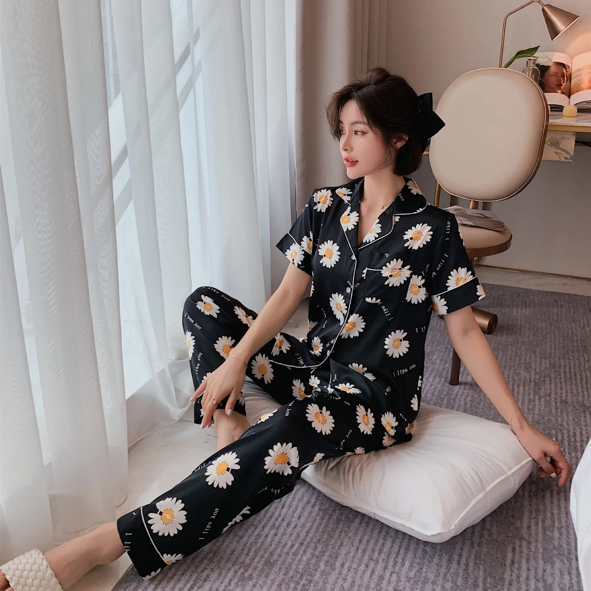 Пижама женская из вискозного волокна тонкий костюм с короткими рукавами и