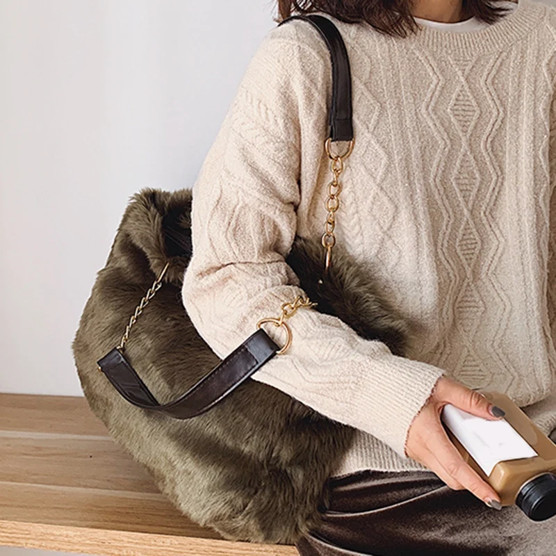 

Fashion Plush Large Capacity Messenger Bag Winter Leisure Warm Shoulder Bag Luxury Retro Handbag Tote Phone Bag