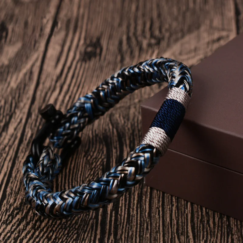 

Fashion New Three-color Outdoor Woven Hand Rope Tide Take Men's Jewelry Hot Sale