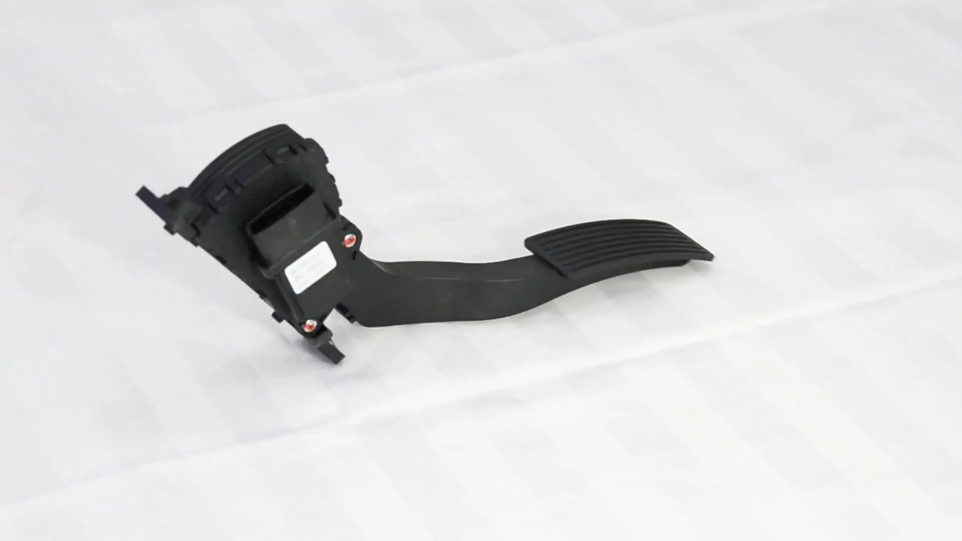 

throttle pedal 0-5v hall car accelerator pedal car speed sensor for commercial vehicles