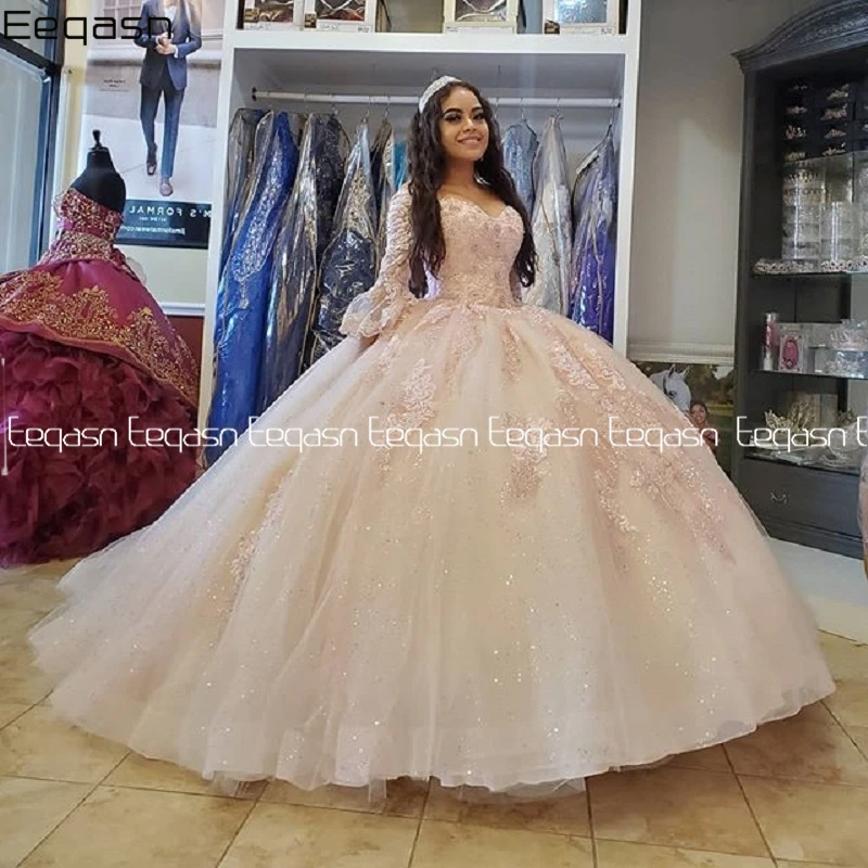 

Eeqasn Luxury Sparkly Ball Gown Quinceanera Dresses Princess Lace Long puffy Sleeve robe vestidos de 15 años Prom Gown