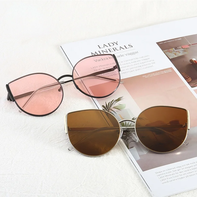 

2021 New Hot Style Summer New Fashion Sunglasses Women Men Cat Eye Large Frame Sun Glasses For Female Street Snap Glasses