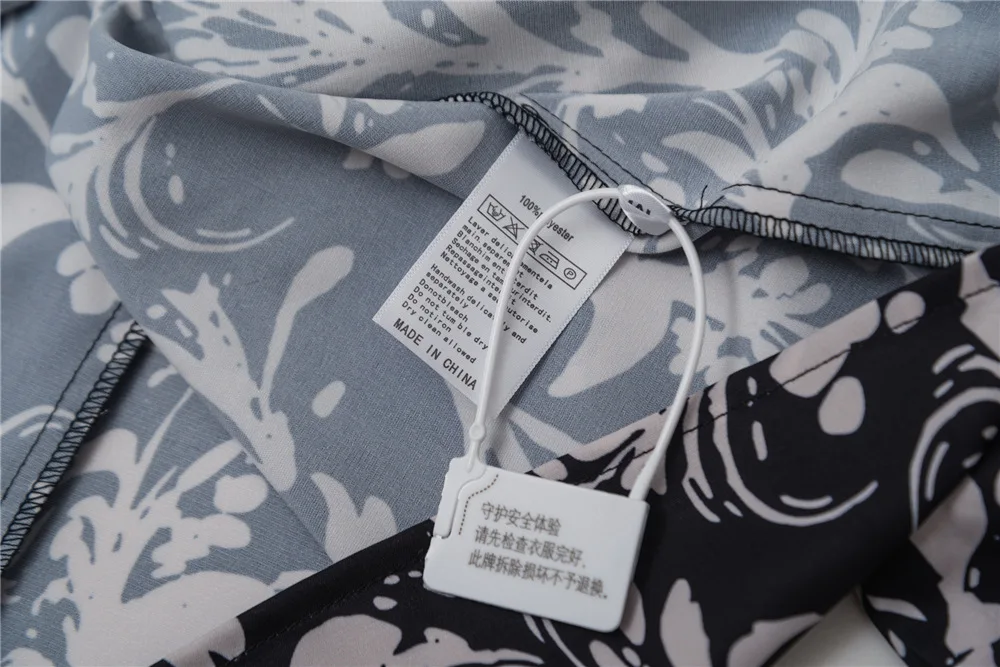 

2021 Early Autumn Women Fashion Blouse Turtleneck Vintage Print Casual Lantern Sleeve Ladies Loose Shirt