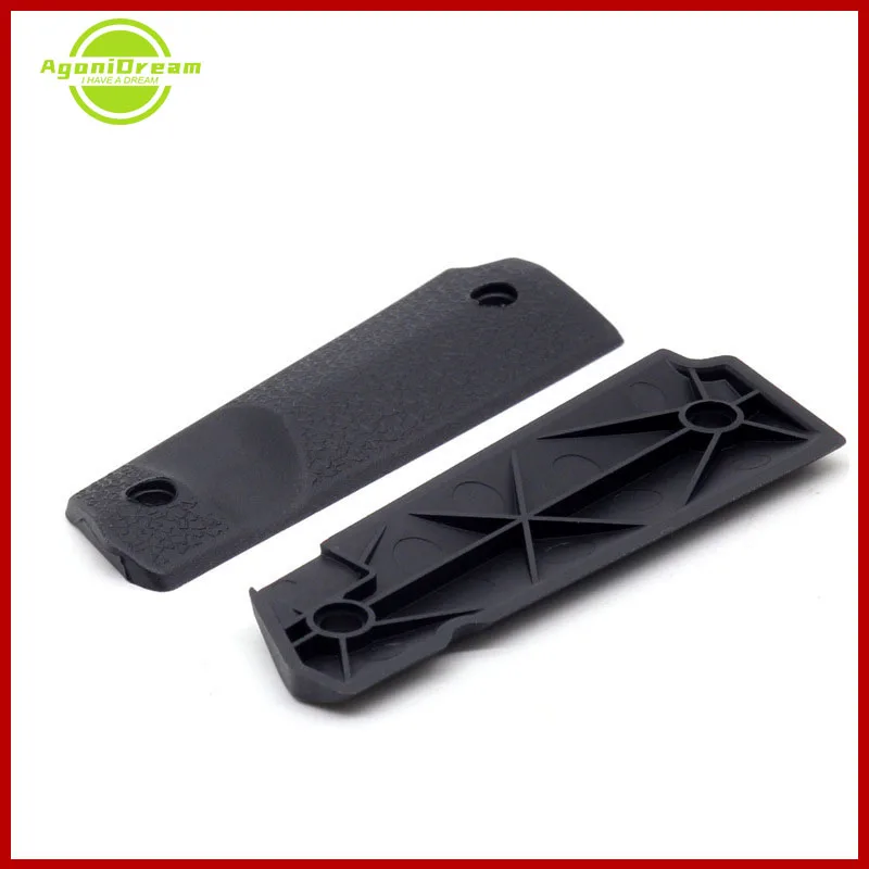 

2Pieces Colt 1911 Grips 1911 Hydroelastic Plastic Toy Grip Plastic grips cover for Hunting Pistol 1911 Series