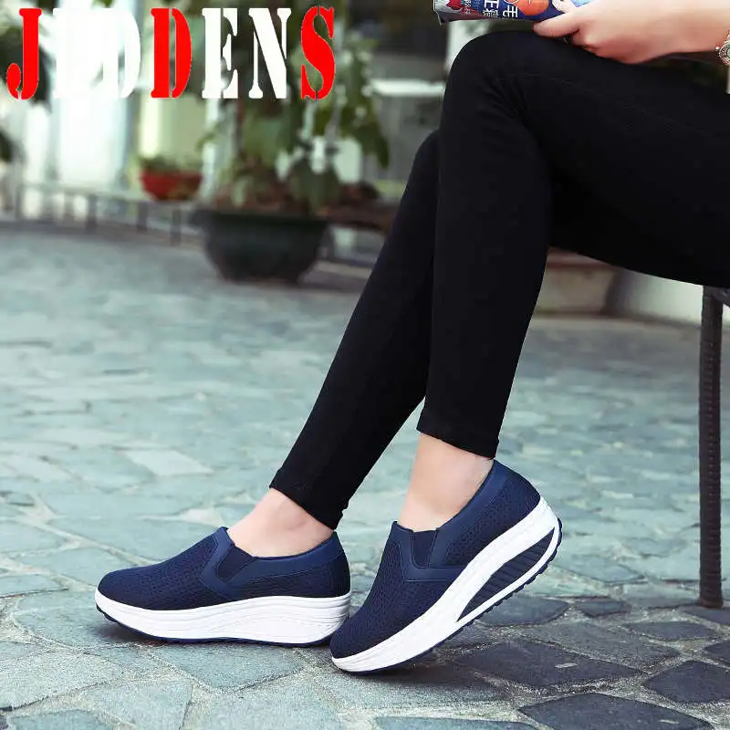 

Low Top Summer Shoes Women Running Big Size Women's Sport Shoes Breathable Platform Sneakers Brand Leather Woman Tennis Shoe YB