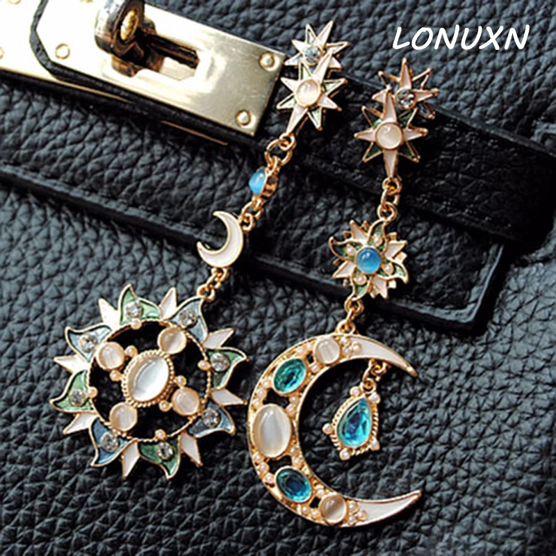 

Retro Fashion Exaggerated Long Baroque Opal Girls Gold Moon Stars Sun Shape High Quality Tassel Geometric Asymmetry Earrings 8cm