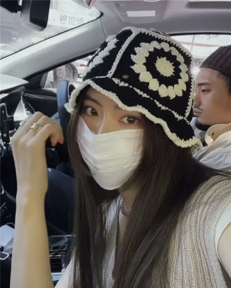 

Woman Vintage Flower Beach Boho Bohimiya Hand Made Crochet Bucket Hat