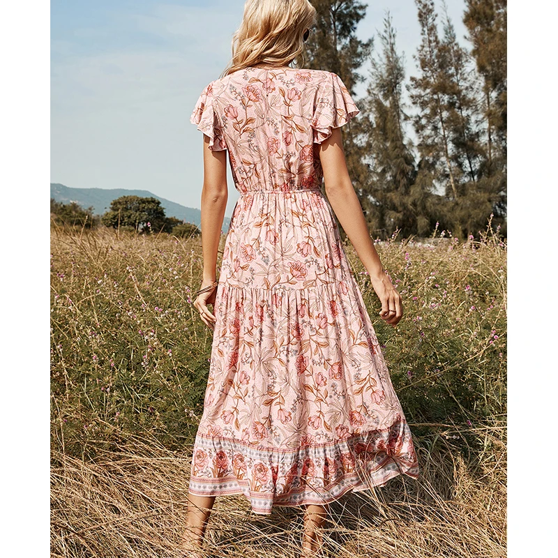 Женское платье с коротким рукавом и круглым вырезом розовое миди принтом лотоса