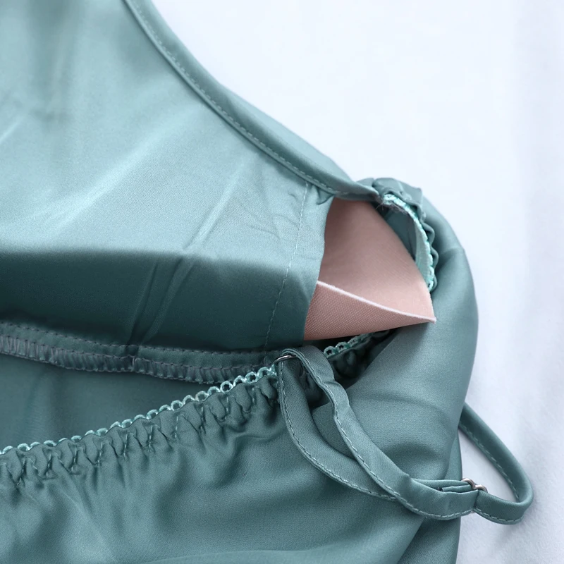 

Pajamas for Women Pijama Mujer 4 Piece Set Sexy Ladies Pyjama Sleepwear Women Pajama Sets Sleep Lounge with Chest Pads Home Wear