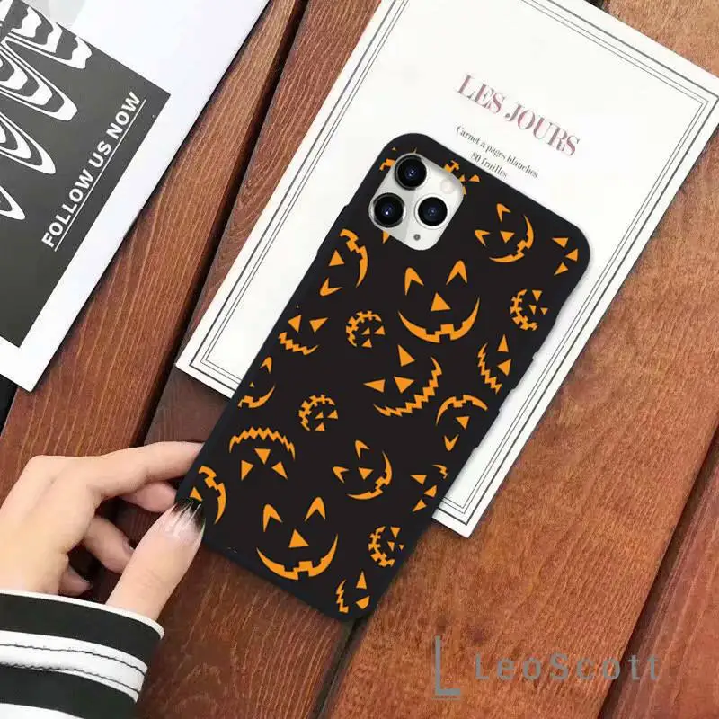 

Bat Skeleton Halloween pattern horror Phone Case for iPhone 11 12 pro XS MAX 8 7 6 6S Plus X 5S SE 2020 XR